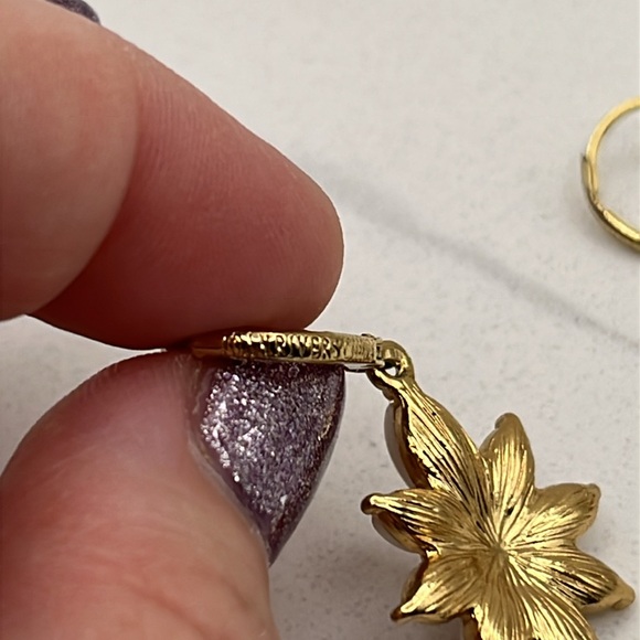 Joan Rivers earrings - Picture 4 of 7